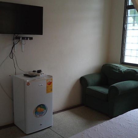 M-R Lodge Mankesim Kültér fotó